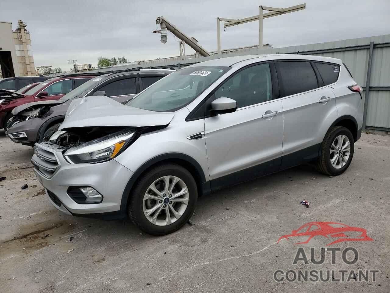 FORD ESCAPE 2017 - 1FMCU0GDXHUC66104