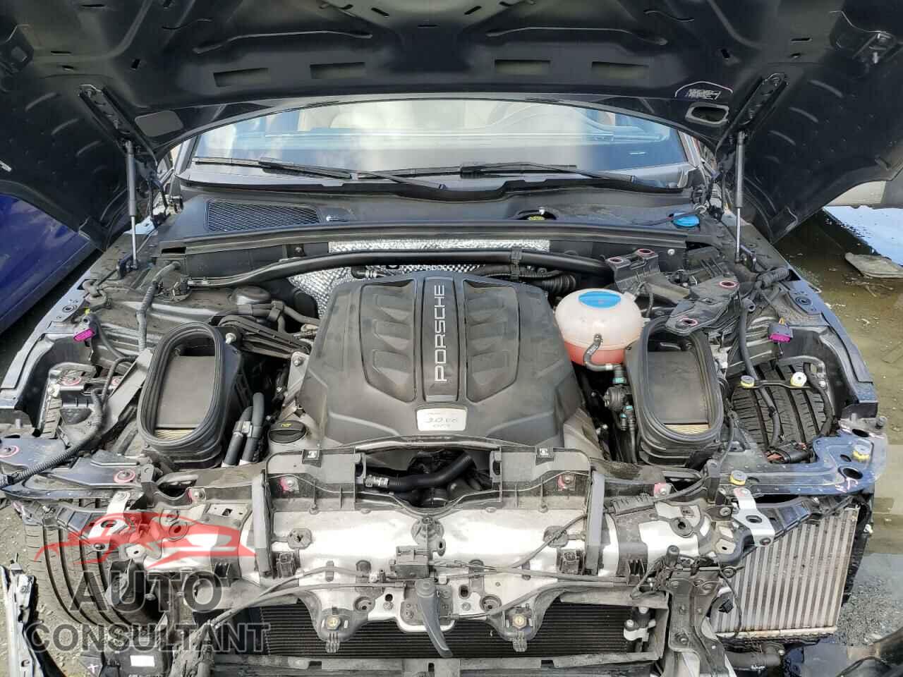 PORSCHE MACAN 2018 - WP1AG2A57JLB63538