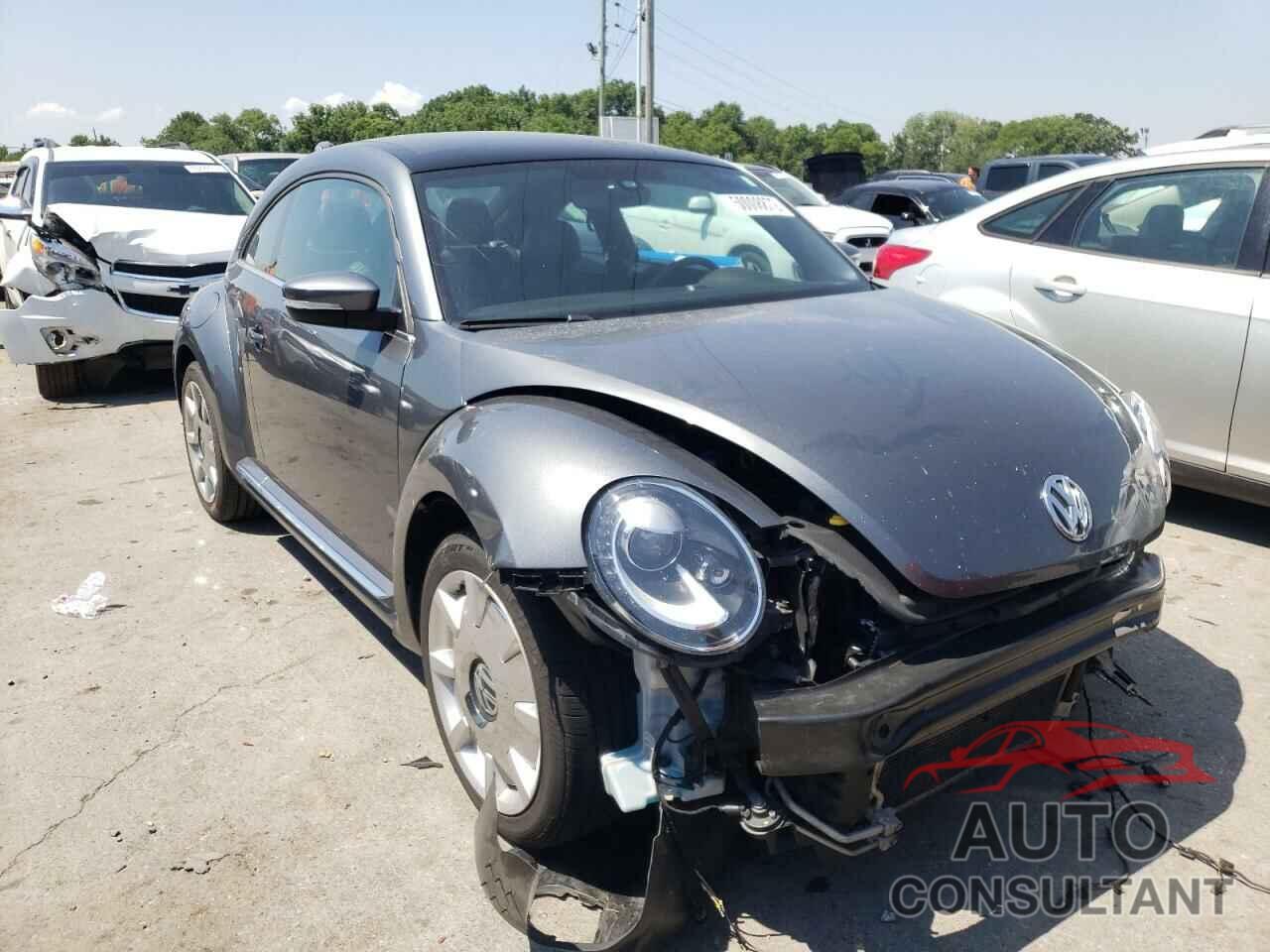 VOLKSWAGEN BEETLE 2018 - 3VWJD7AT1JM713298