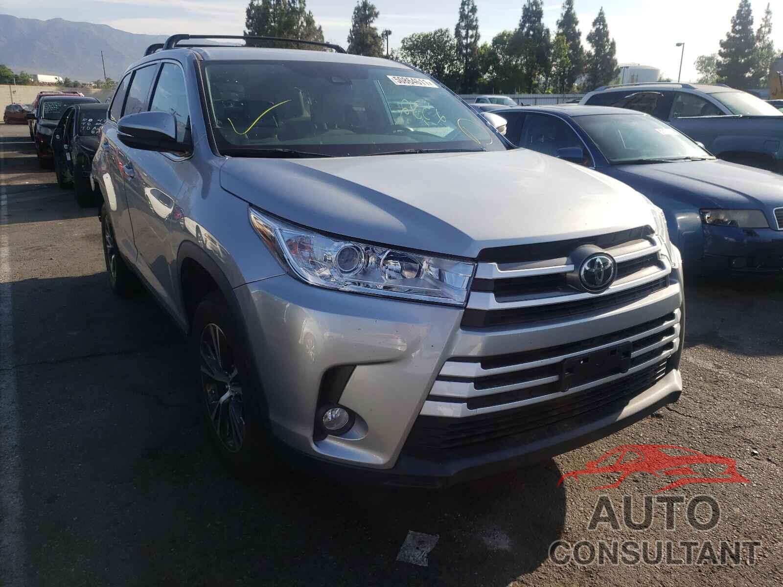 TOYOTA HIGHLANDER 2019 - 5TDZZRFH1KS365351