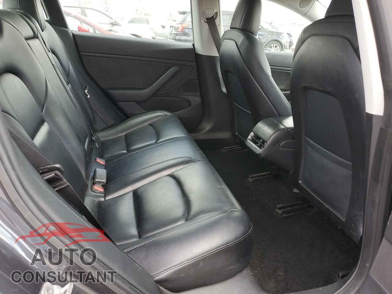 TESLA MODEL 3 2019 - 5YJ3E1EA1KF298858