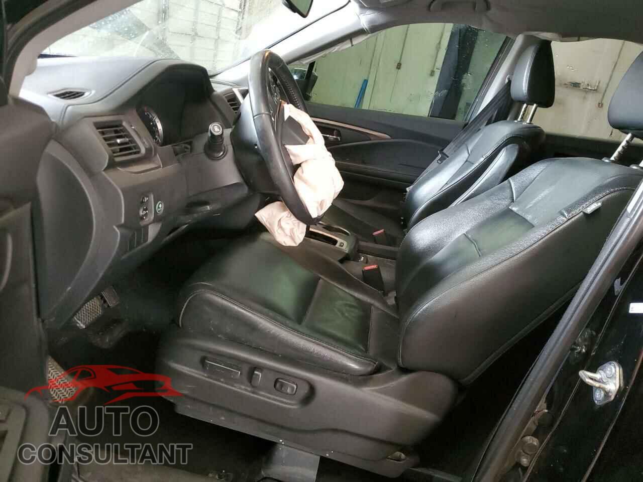 HONDA PILOT 2017 - 5FNYF6H55HB064228