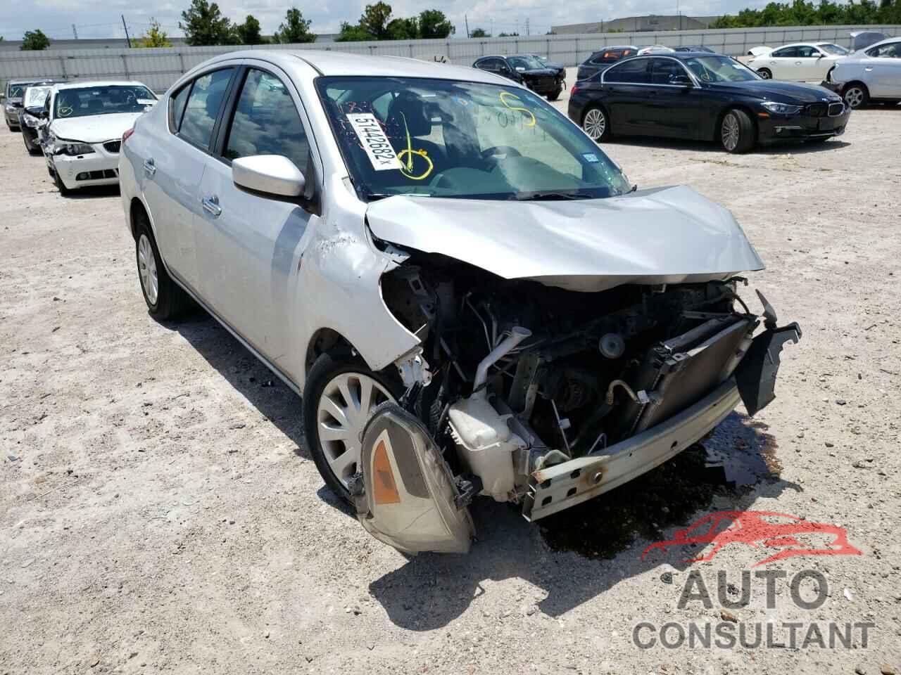 NISSAN VERSA 2017 - 3N1CN7AP4HL826242