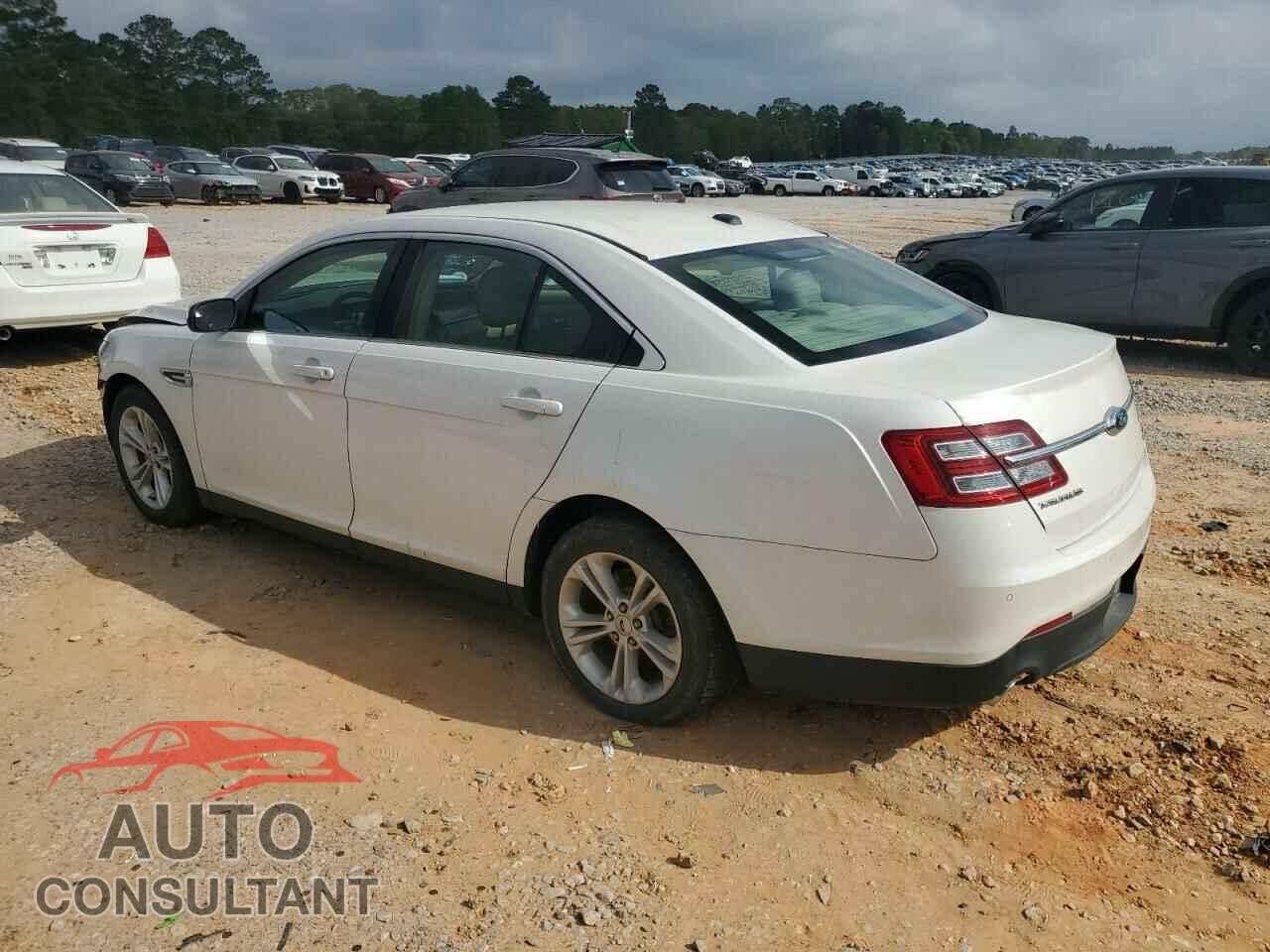 FORD TAURUS 2015 - 1FAHP2E82FG154630