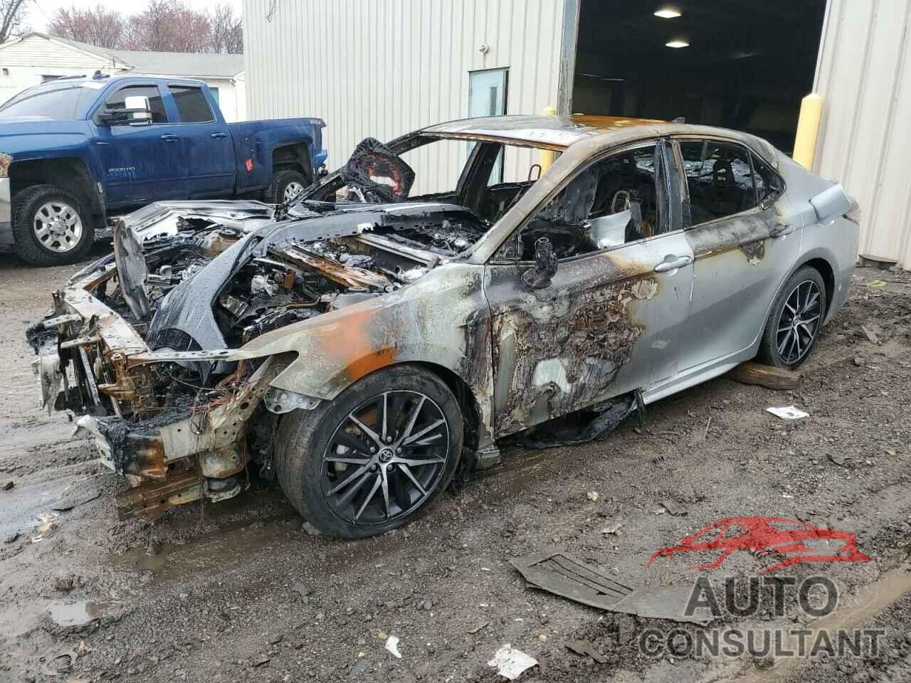 TOYOTA CAMRY 2023 - 4T1G11AK2PU759068