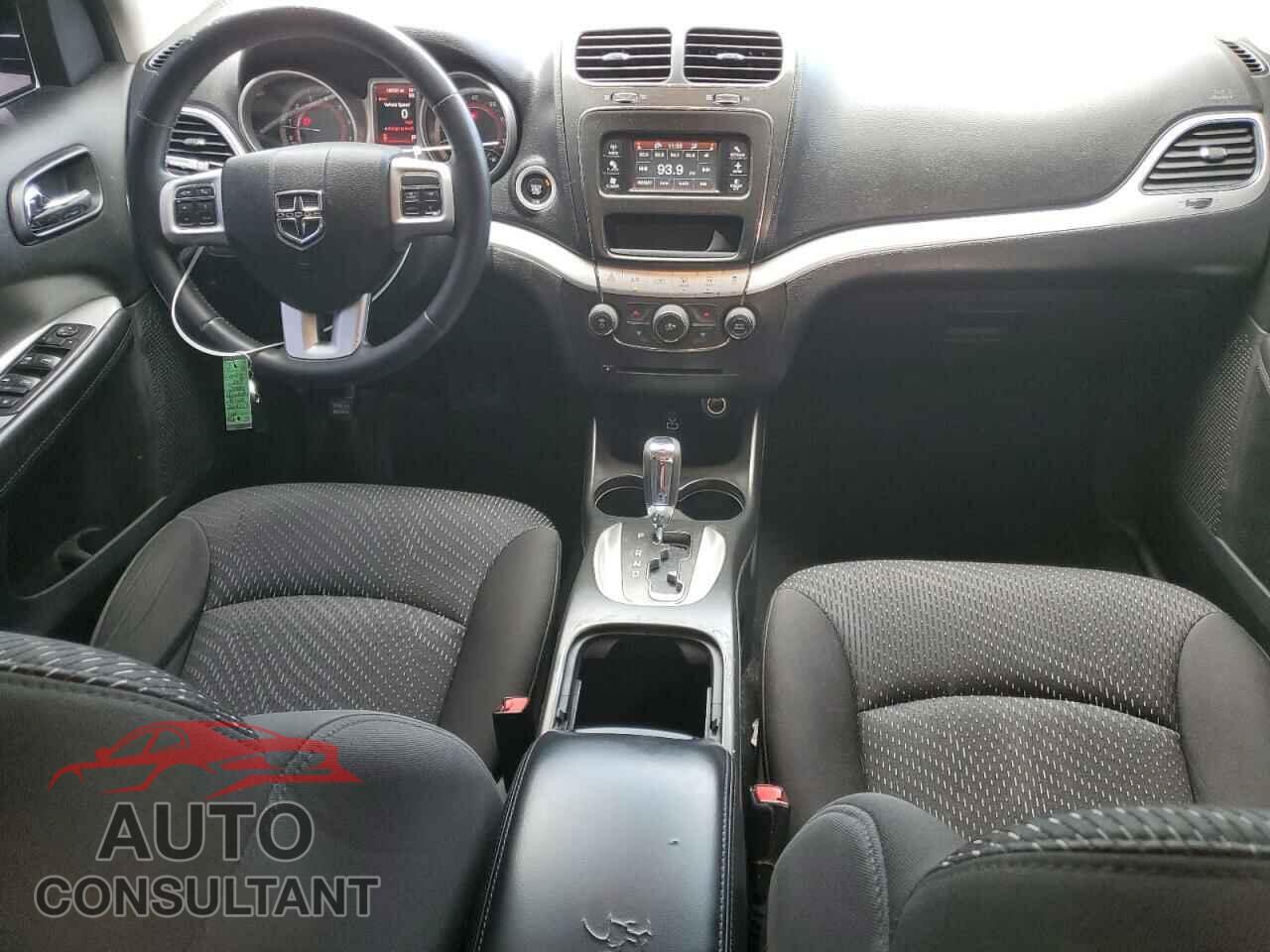 DODGE JOURNEY 2017 - 3C4PDCBB9HT560830