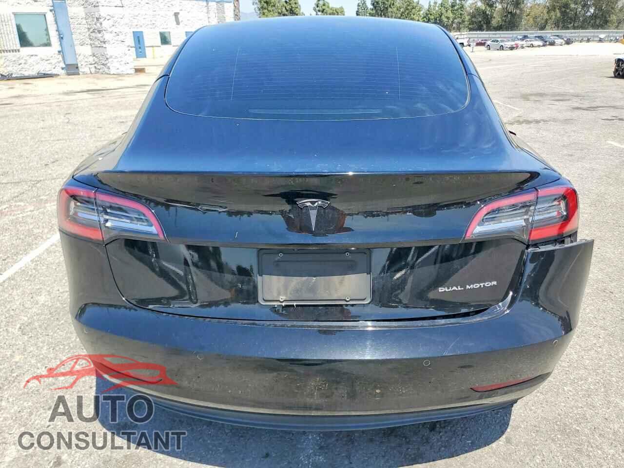 TESLA MODEL 3 2021 - 5YJ3E1EB2MF082142