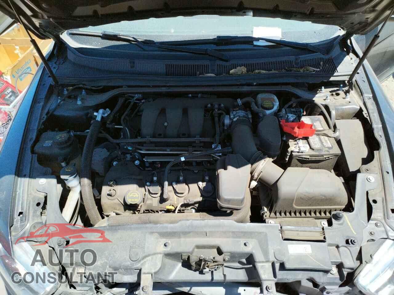 FORD TAURUS 2019 - 1FAHP2E82KG110833