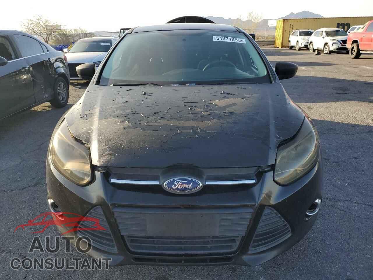 FORD FOCUS 2012 - 1FAHP3K26CL267621