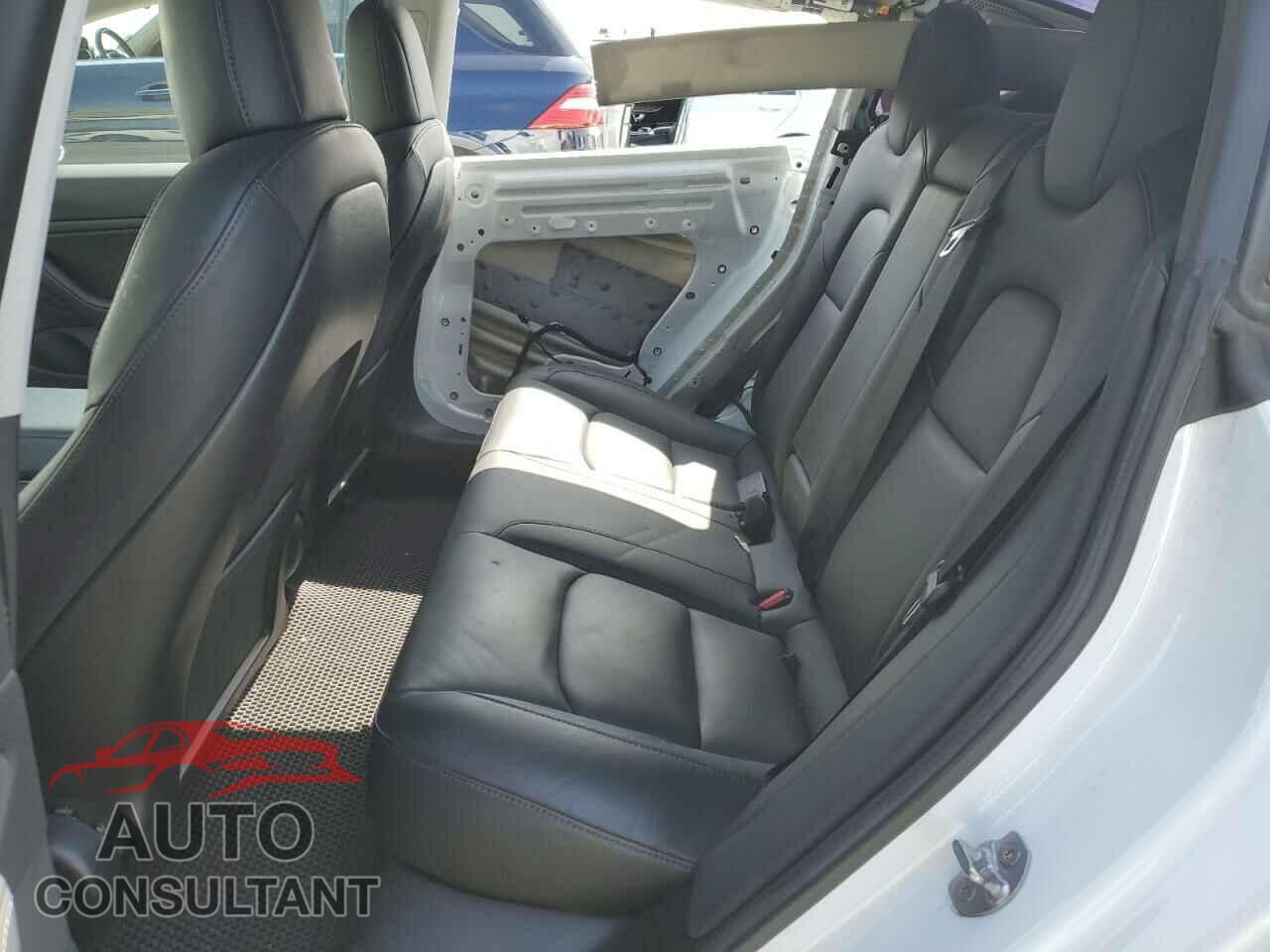 TESLA MODEL 3 2019 - 5YJ3E1EA8KF434550
