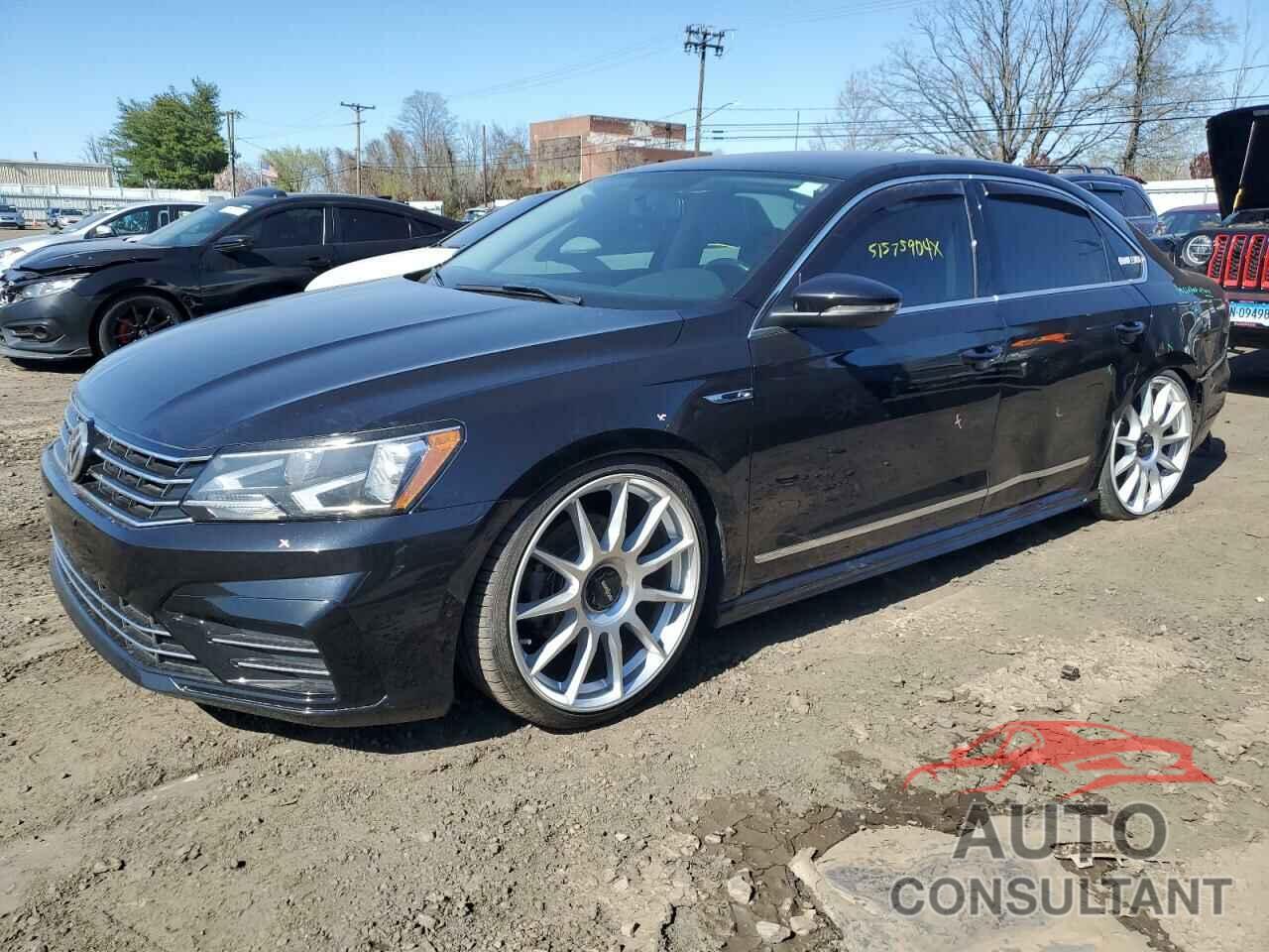 VOLKSWAGEN PASSAT 2017 - 1VWDT7A32HC072111