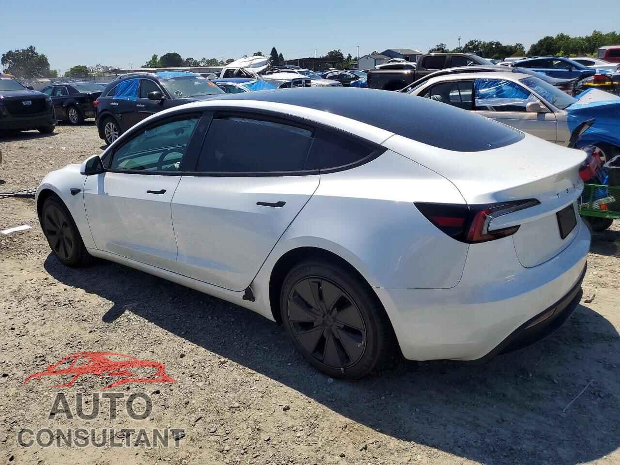 TESLA MODEL 3 2026 - 5YJ3E1EA2TF155161