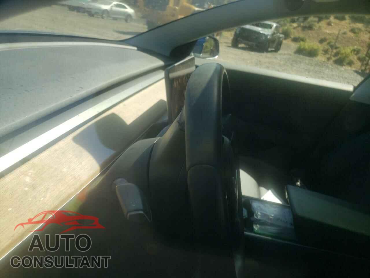 TESLA MODEL 3 2018 - 5YJ3E1EA1JF160915