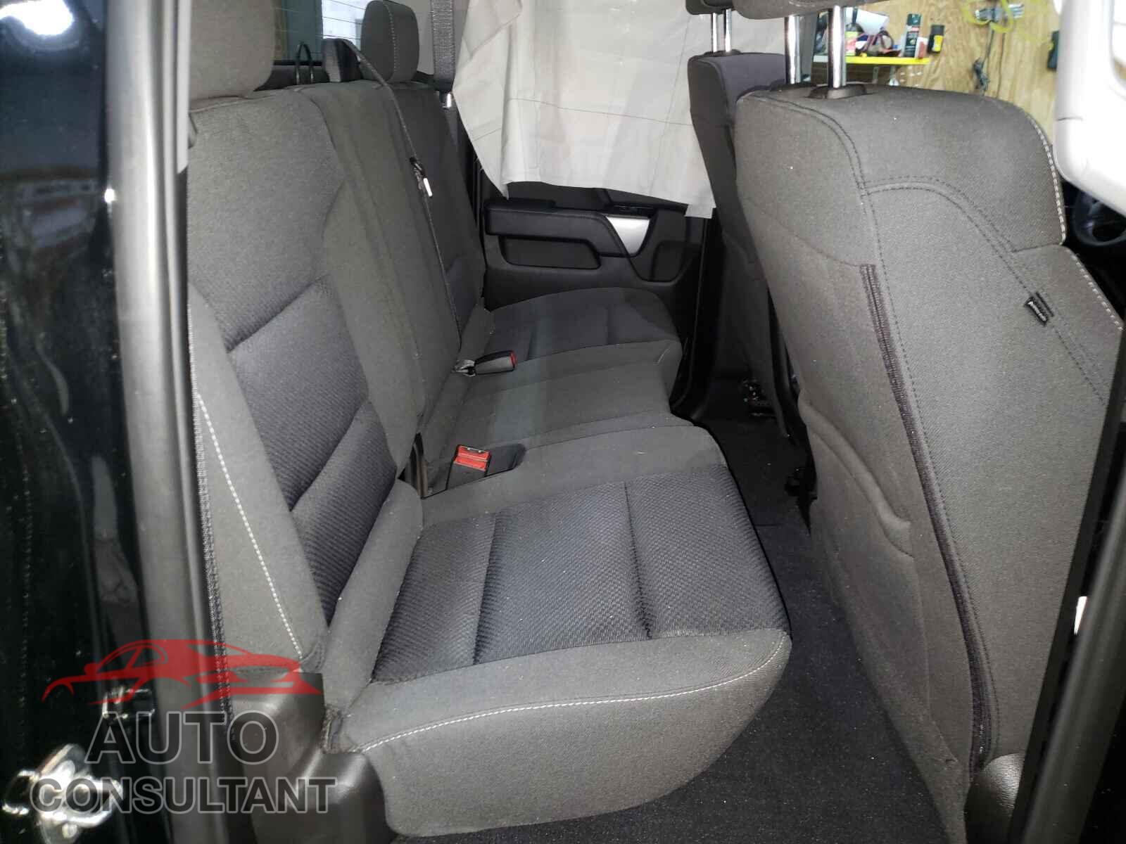 CHEVROLET SILVERADO 2019 - 2GCVKPEC8K1160355