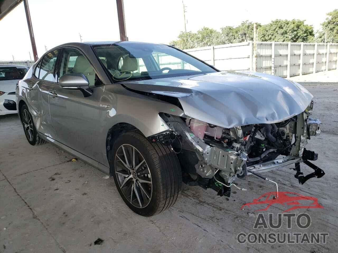 TOYOTA CAMRY 2021 - 4T1F31AK6MU031948