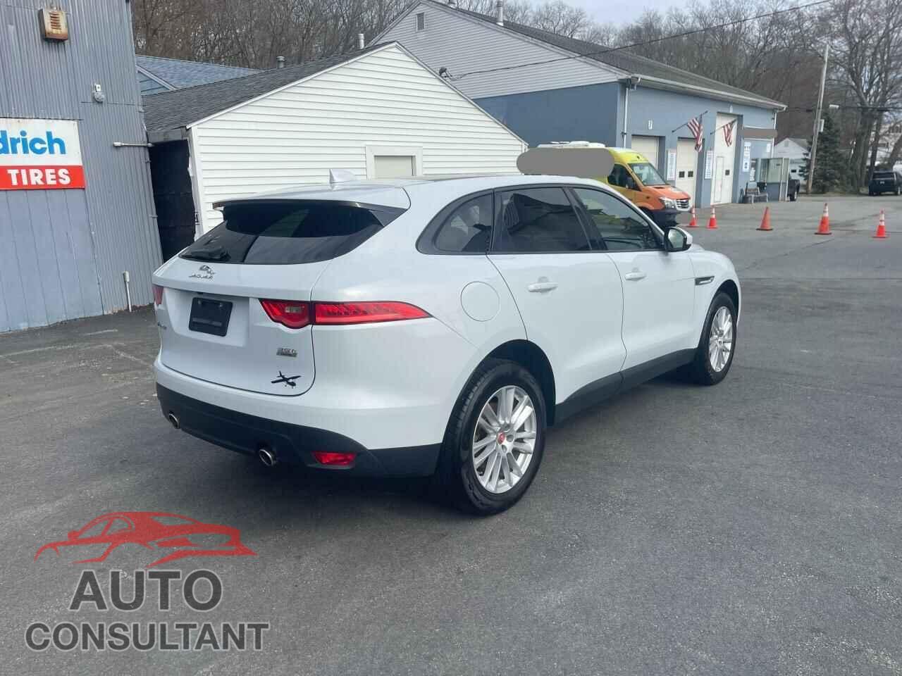 JAGUAR F-PACE 2017 - SADCJ2BV3HA894441