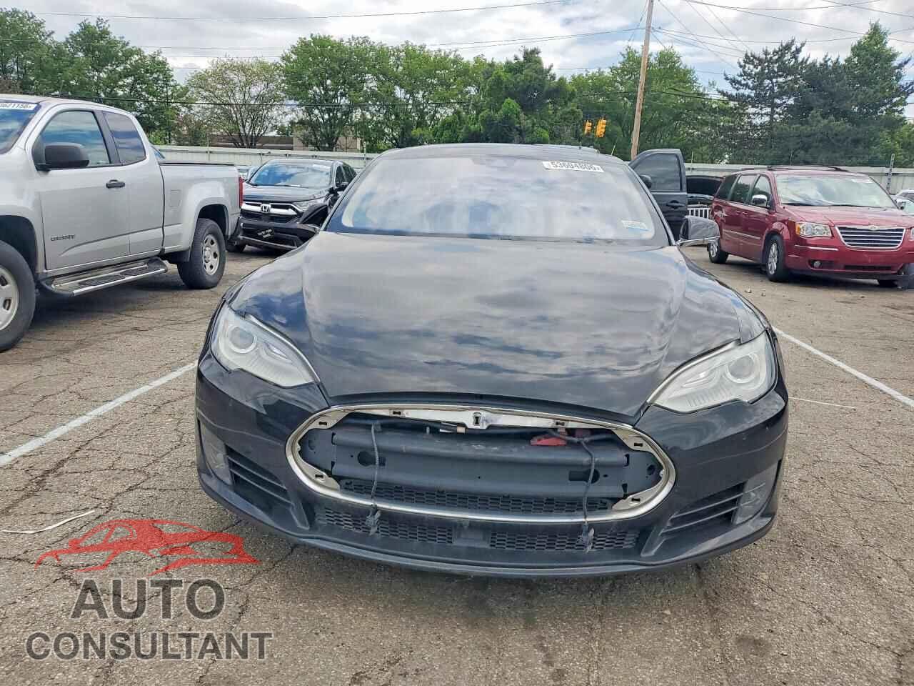 TESLA MODEL S 2015 - 5YJSA1S22FF096783