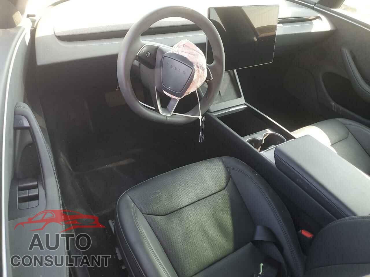 TESLA MODEL 3 2024 - 5YJ3E1EB7RF732915