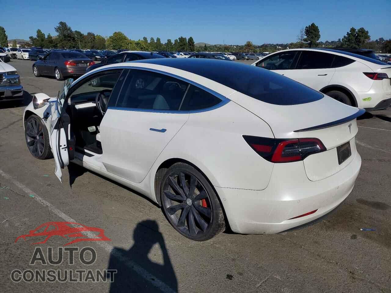 TESLA MODEL 3 2020 - 5YJ3E1EC7LF642079