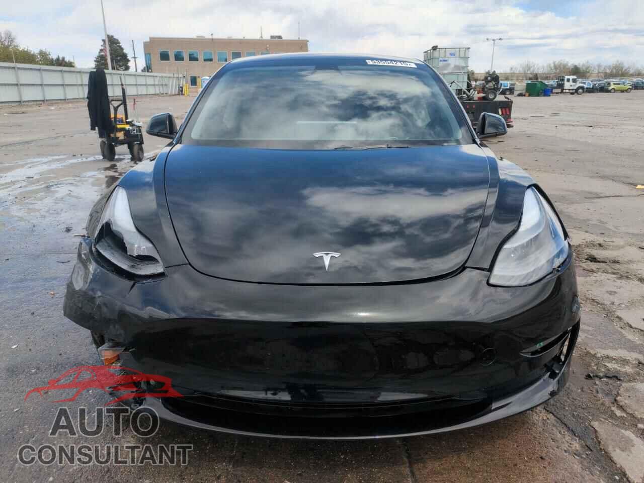 TESLA MODEL 3 2023 - 5YJ3E1ECXPF628019
