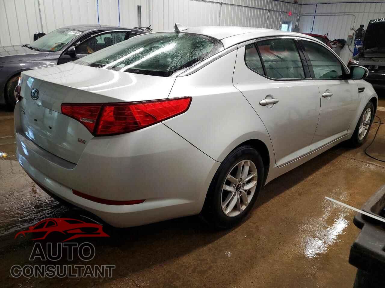 KIA OPTIMA 2011 - KNAGM4A73B5057978