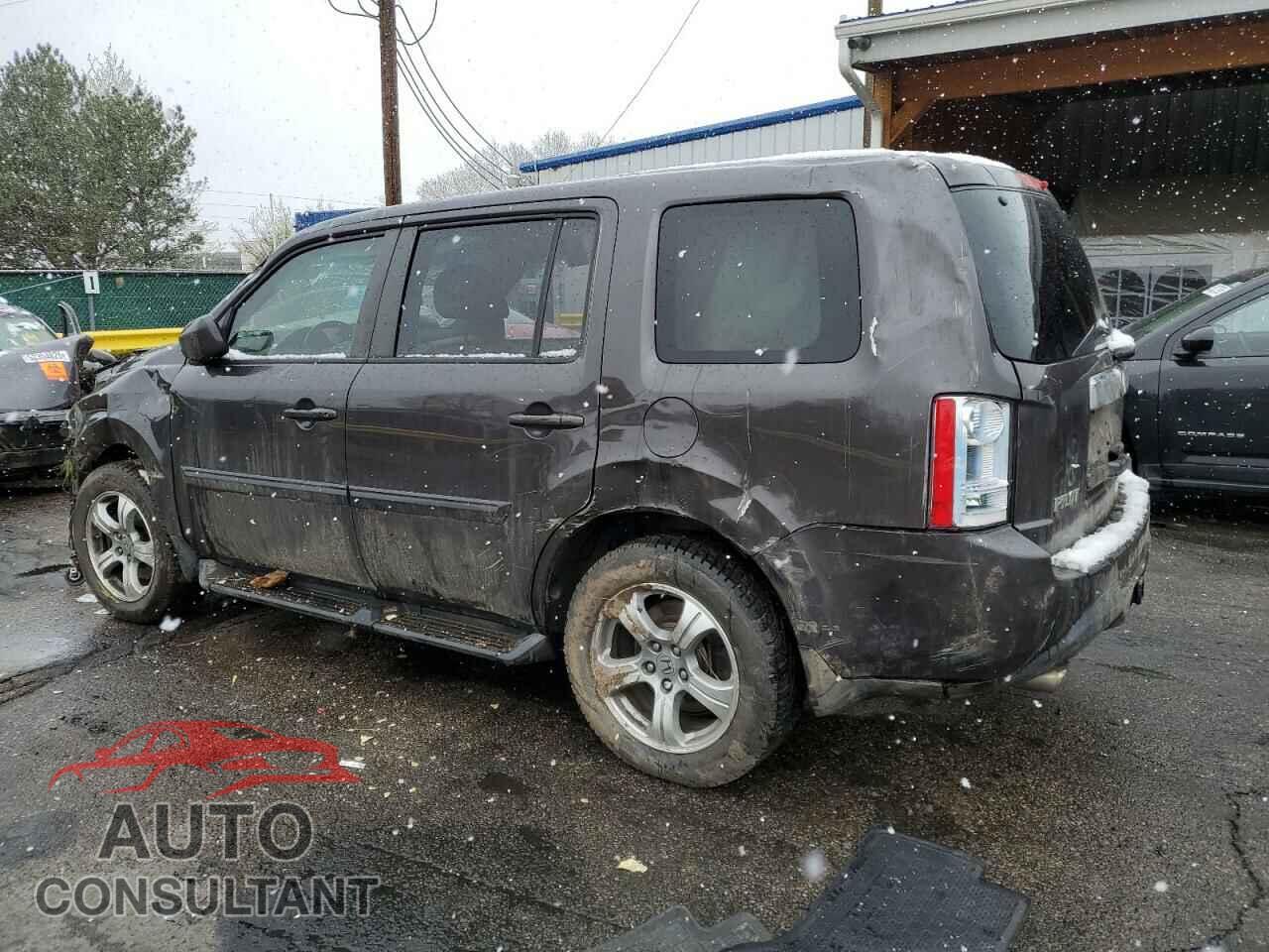 HONDA PILOT 2013 - 5FNYF4H55DB050635