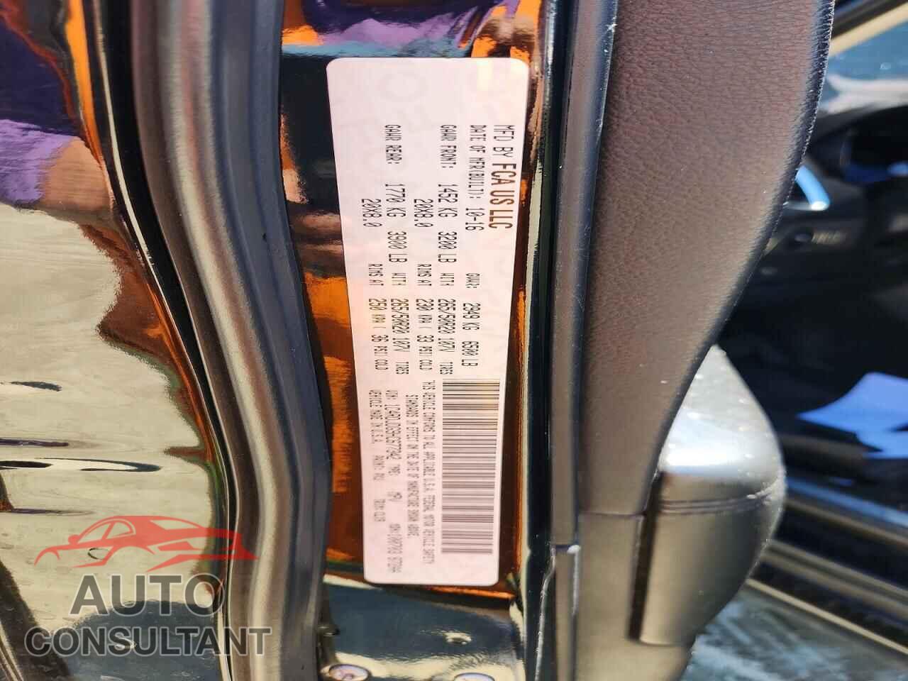 DODGE DURANGO 2017 - 1C4RDJDG9HC677342