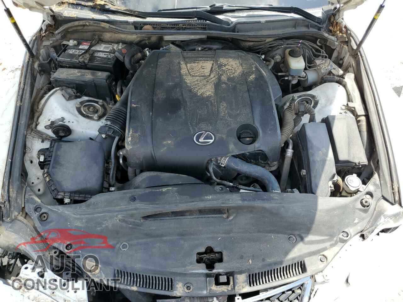 LEXUS IS 2014 - JTHBF1D20E5036840