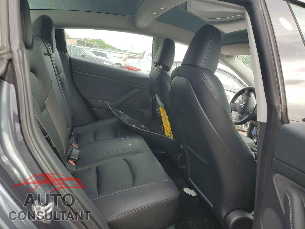 TESLA MODEL 3 2023 - 5YJ3E1EA2PF495688