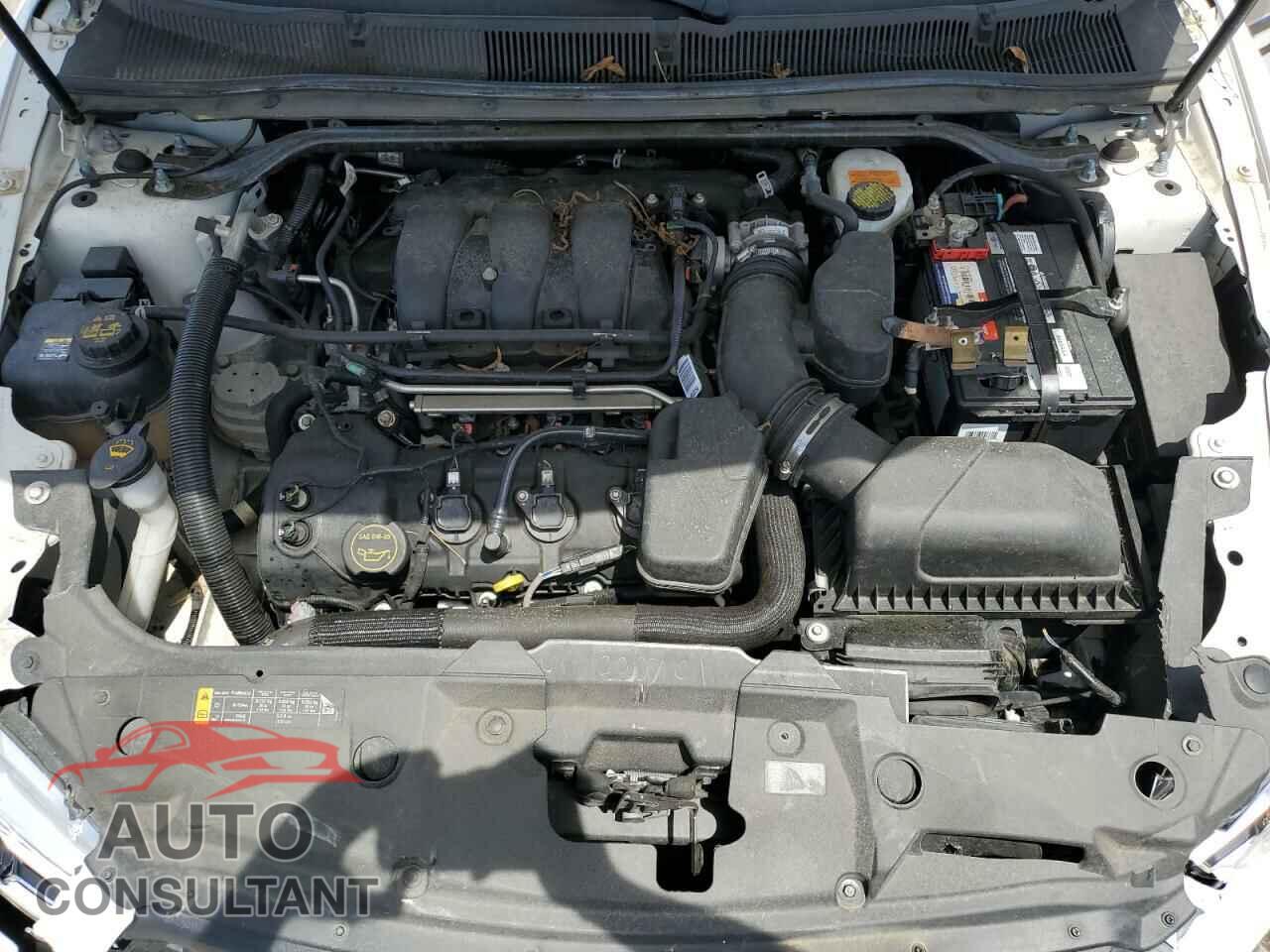 FORD TAURUS 2018 - 1FAHP2MK4JG125636