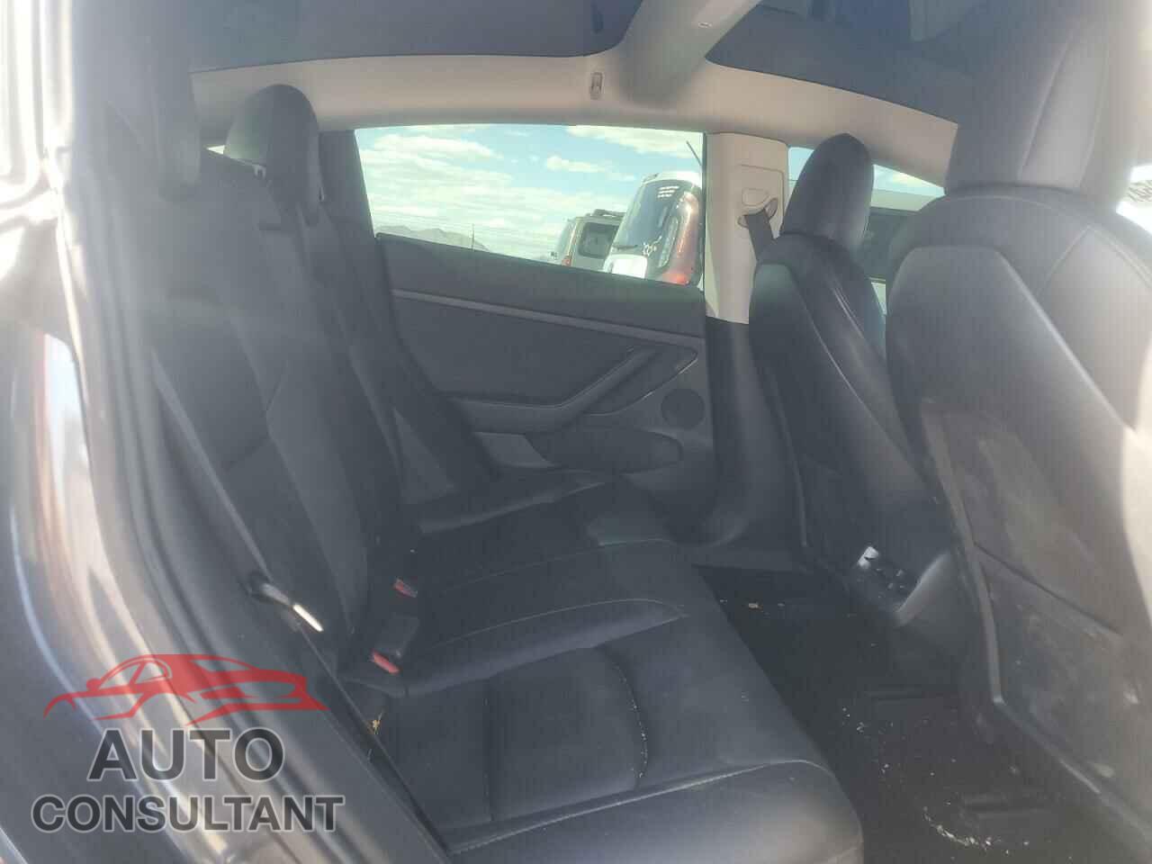 TESLA MODEL 3 2021 - 5YJ3E1EB6MF002180