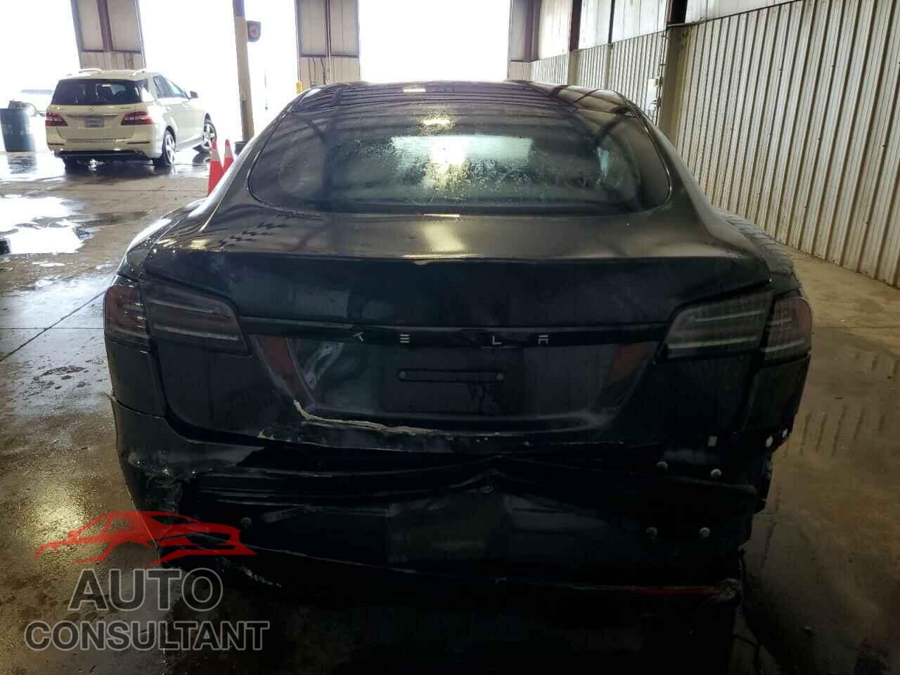 TESLA MODEL S 2023 - 5YJSA1E52PF527601