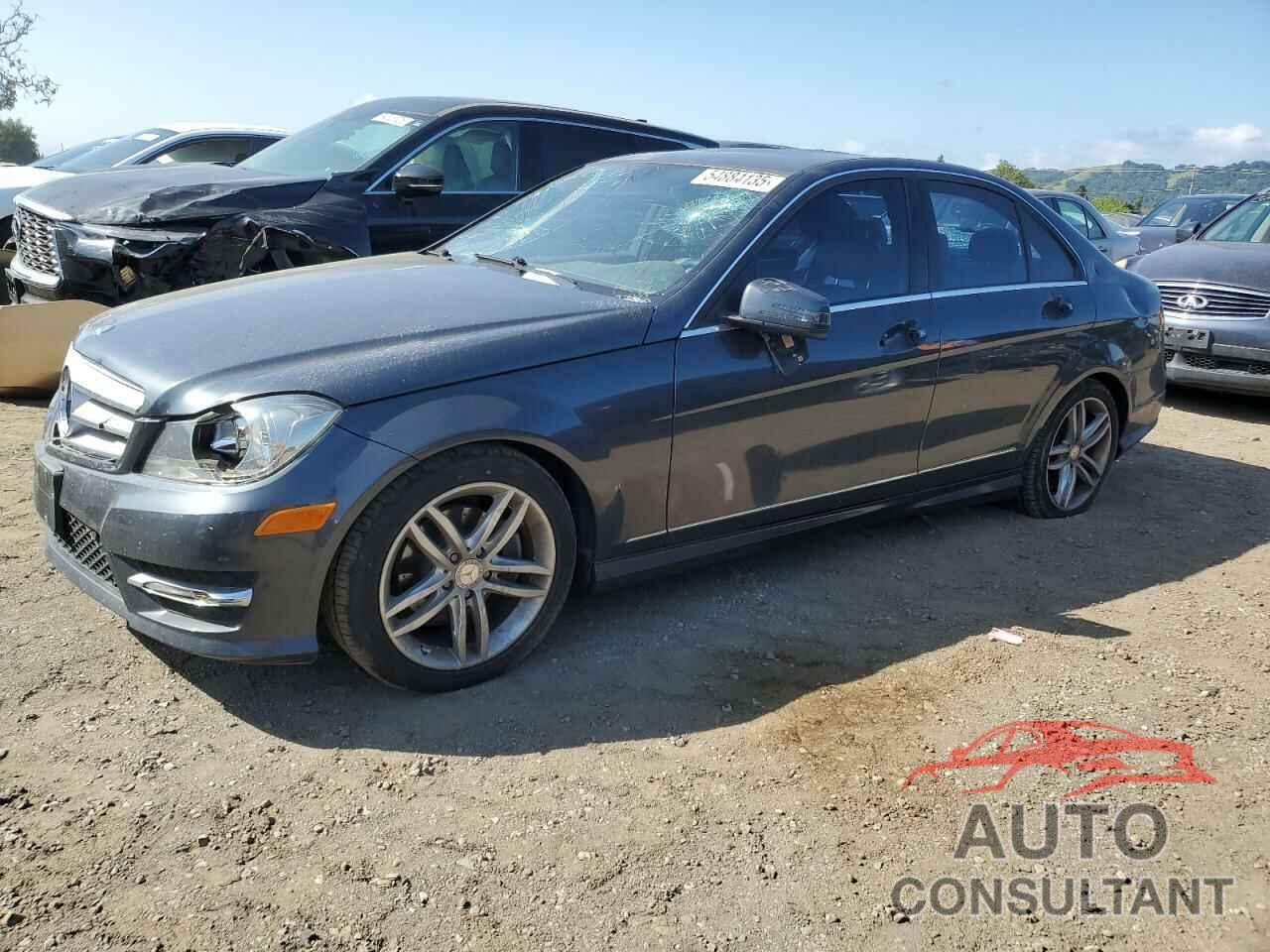 MERCEDES-BENZ C-CLASS 2013 - WDDGF4HB8DA779180