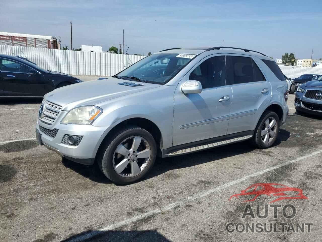 MERCEDES-BENZ M-CLASS 2010 - 4JGBB8GB1AA532793