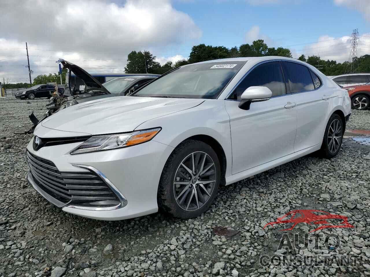 TOYOTA CAMRY 2023 - 4T1F11AK6PU795101