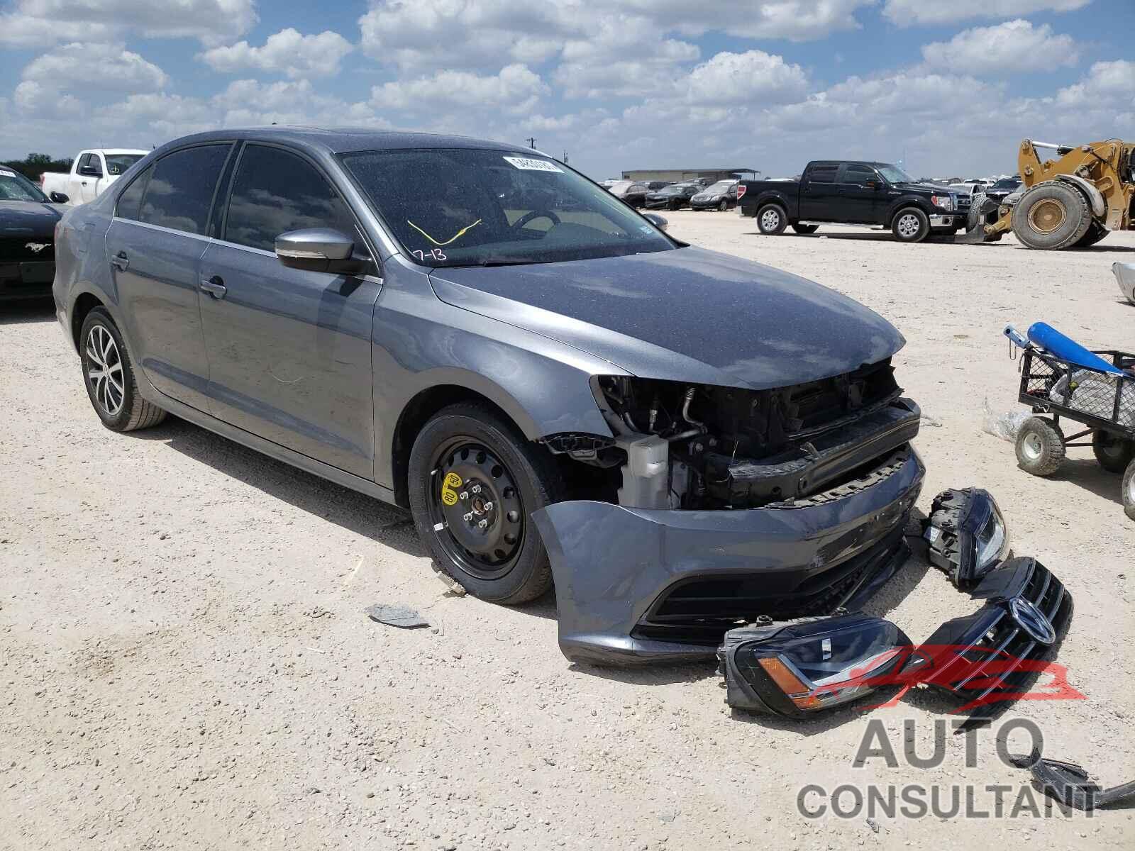 VOLKSWAGEN JETTA 2018 - 3VWDB7AJ1JM208993