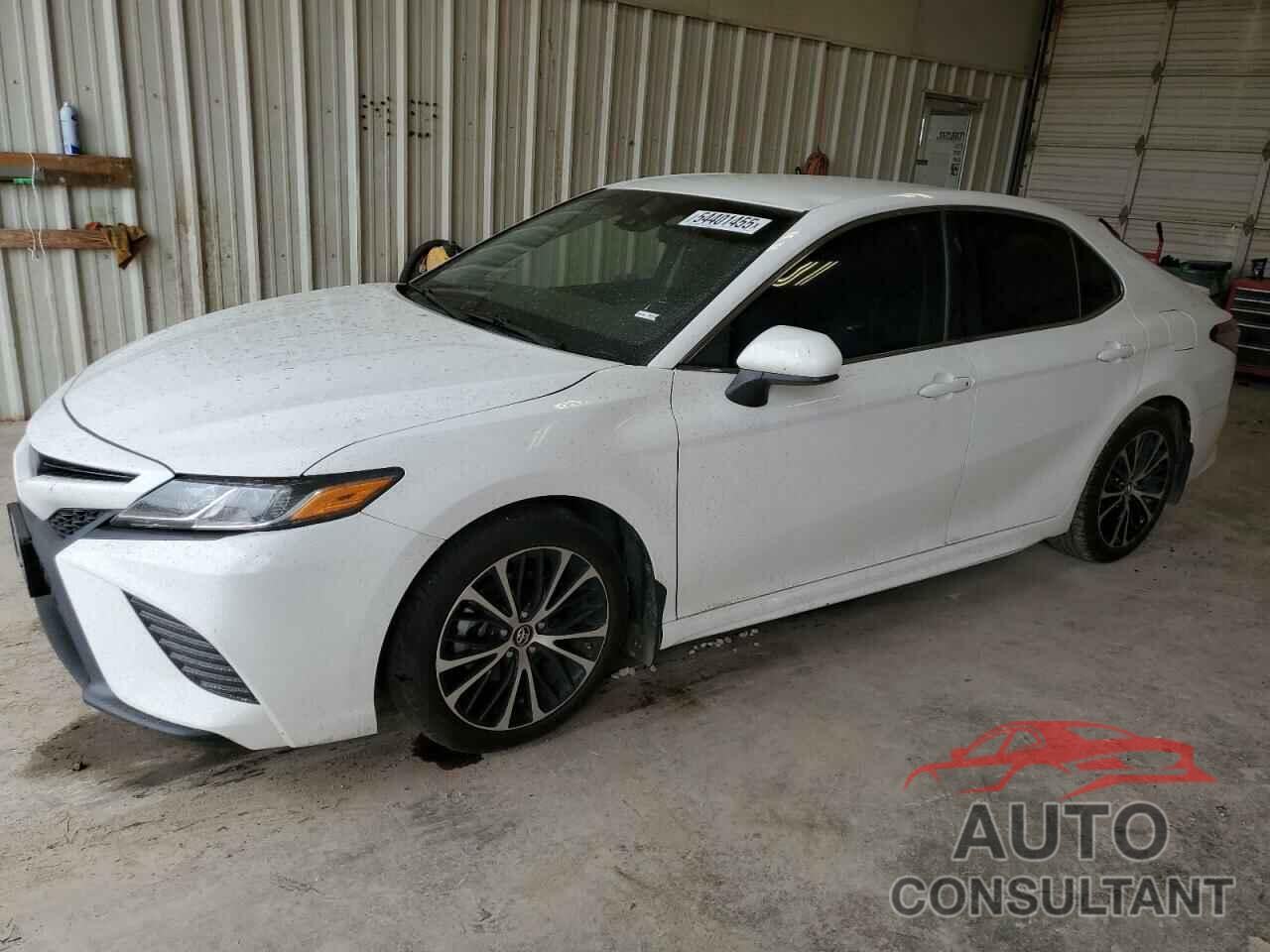 TOYOTA CAMRY 2018 - 4T1B11HK5JU604733