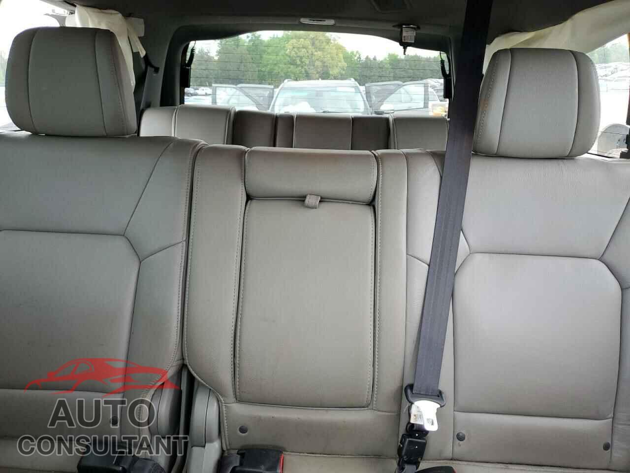 HONDA PILOT 2014 - 5FNYF3H73EB015573