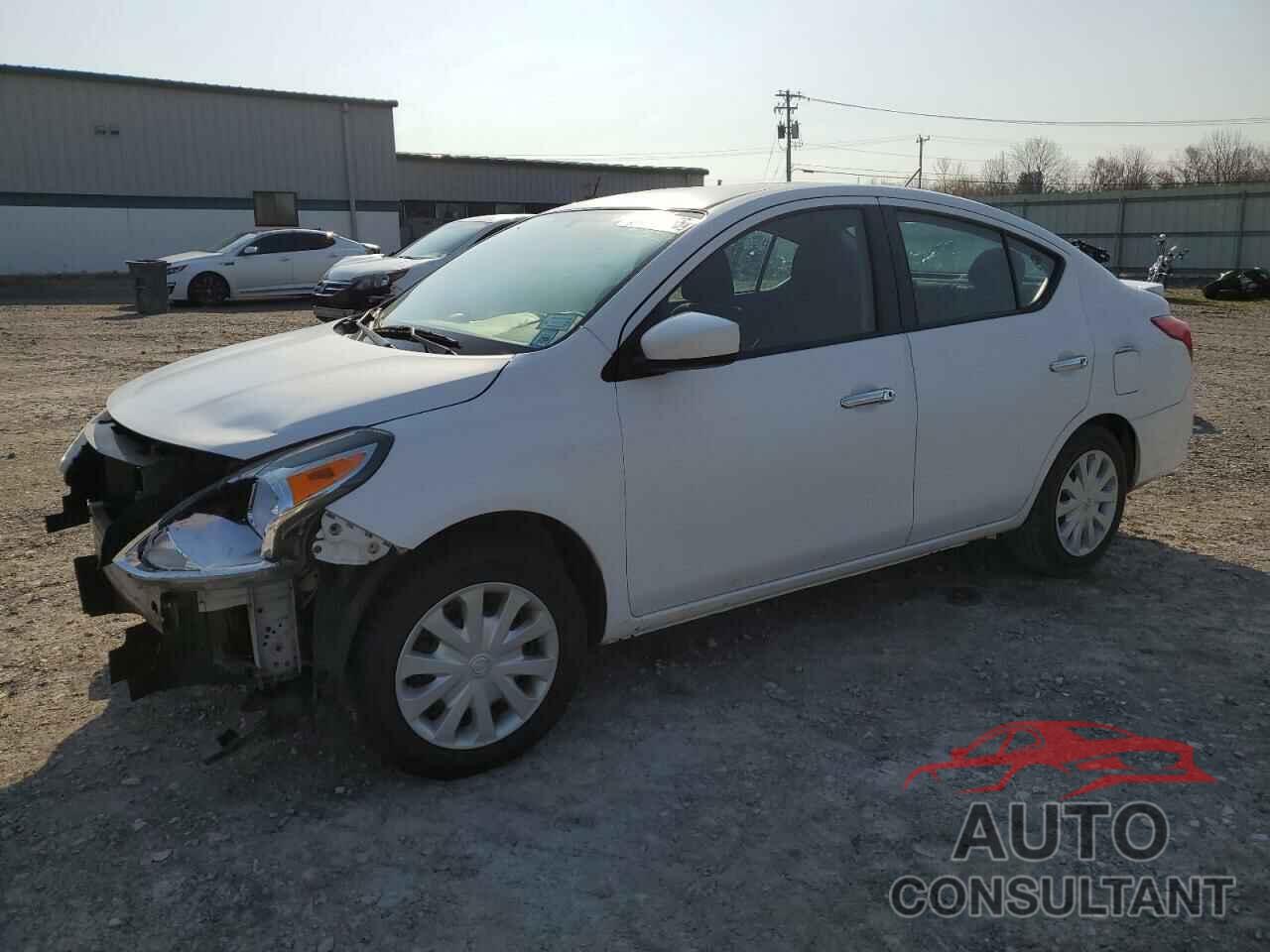 NISSAN VERSA 2018 - 3N1CN7AP4JL838395