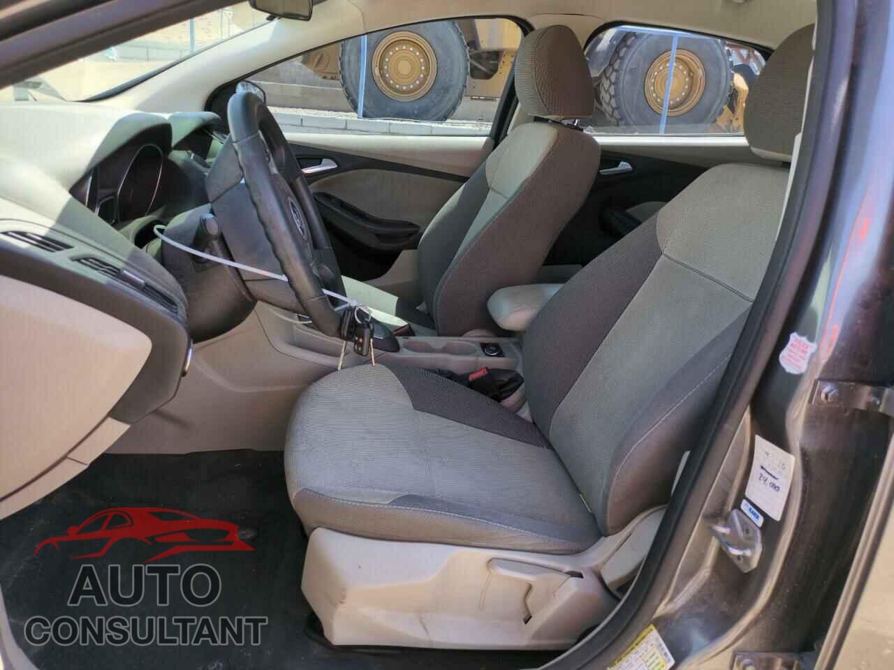 FORD FOCUS 2014 - 1FADP3F28EL145905