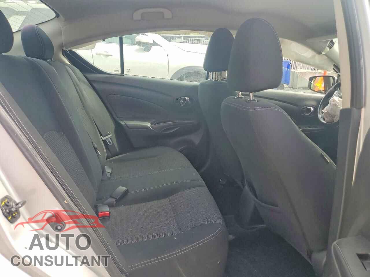 NISSAN VERSA 2017 - 3N1CN7AP4HL905622