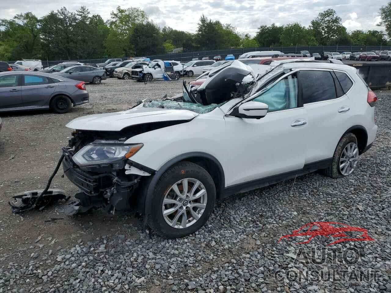NISSAN ROGUE 2017 - KNMAT2MV5HP516404