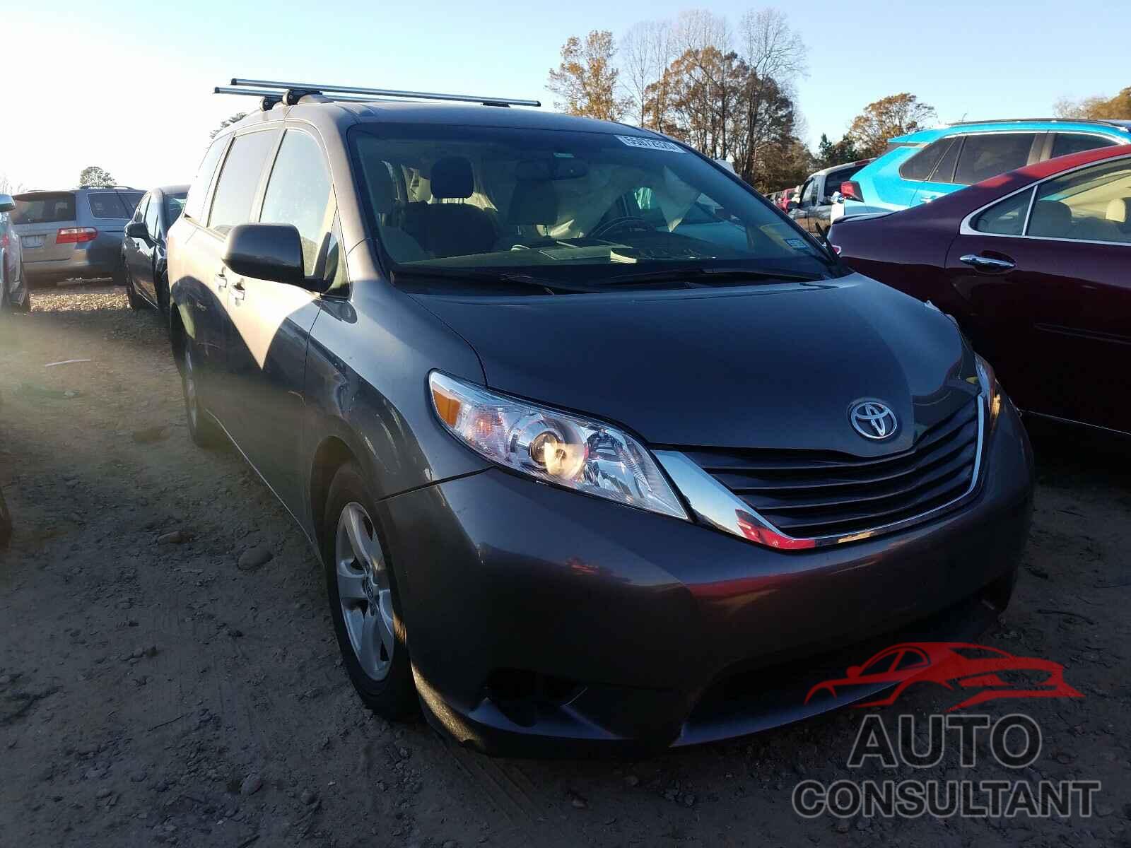 TOYOTA SIENNA 2017 - 5TDKZ3DC4HS899586