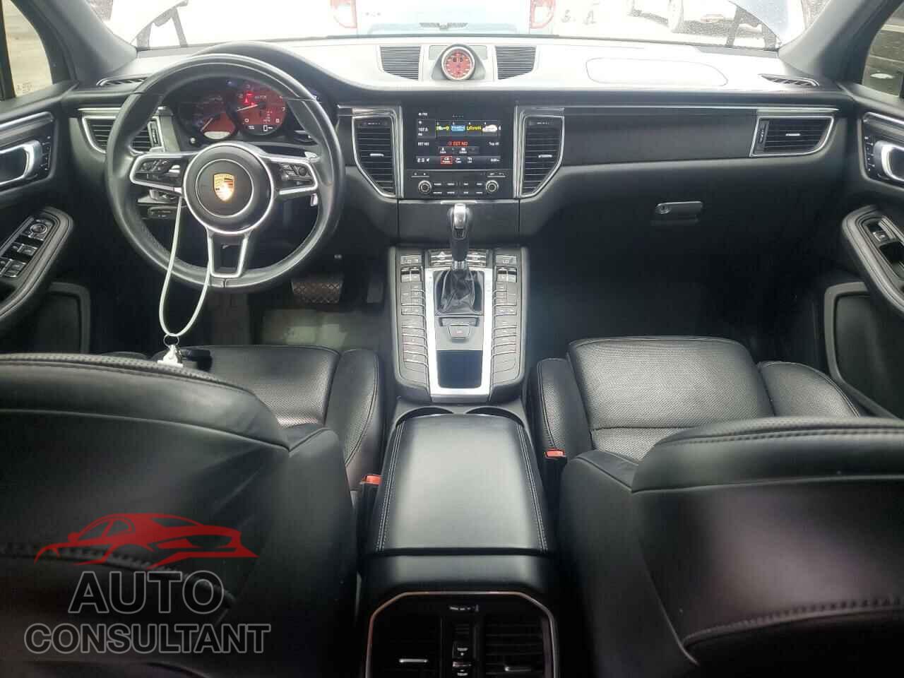 PORSCHE MACAN 2018 - WP1AG2A5XJLB62156