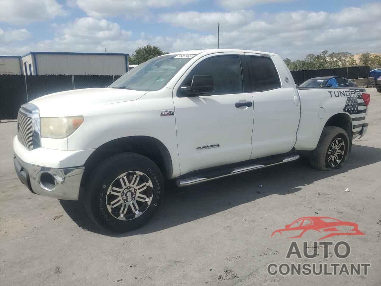 TOYOTA TUNDRA 2013 - 5TFUW5F15DX299849