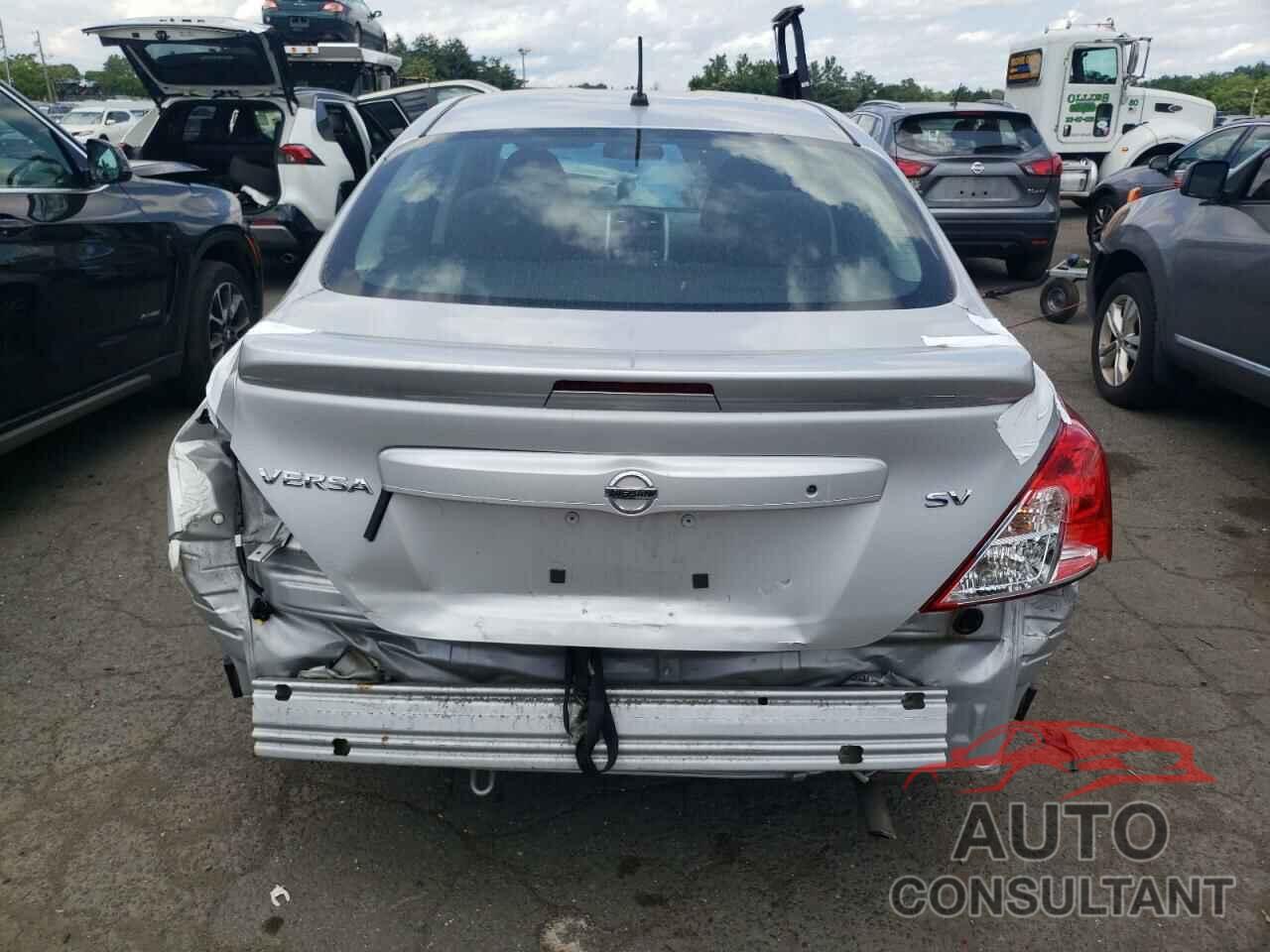 NISSAN VERSA 2017 - 3N1CN7AP5HL808381