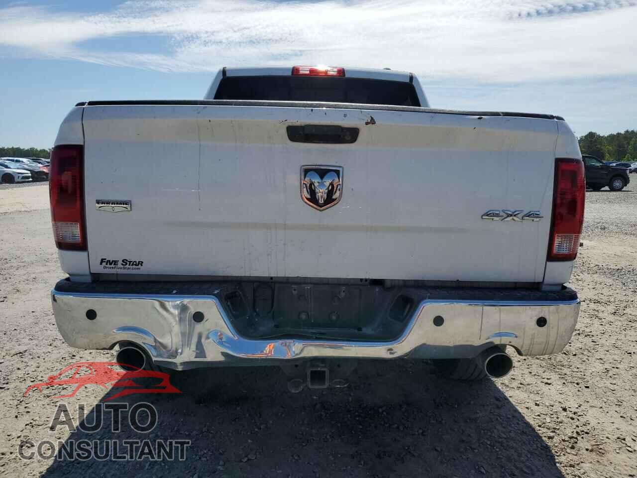 DODGE RAM 1500 2012 - 1C6RD7NT9CS204075