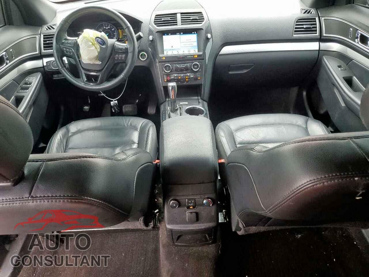 FORD EXPLORER 2017 - 1FM5K7D82HGE22875