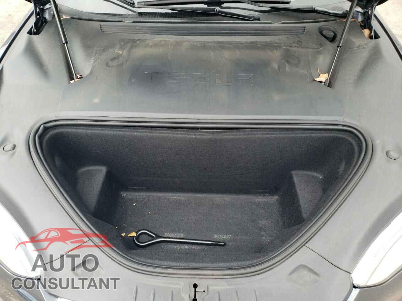 TESLA MODEL S 2020 - 5YJSA1E21LF379912