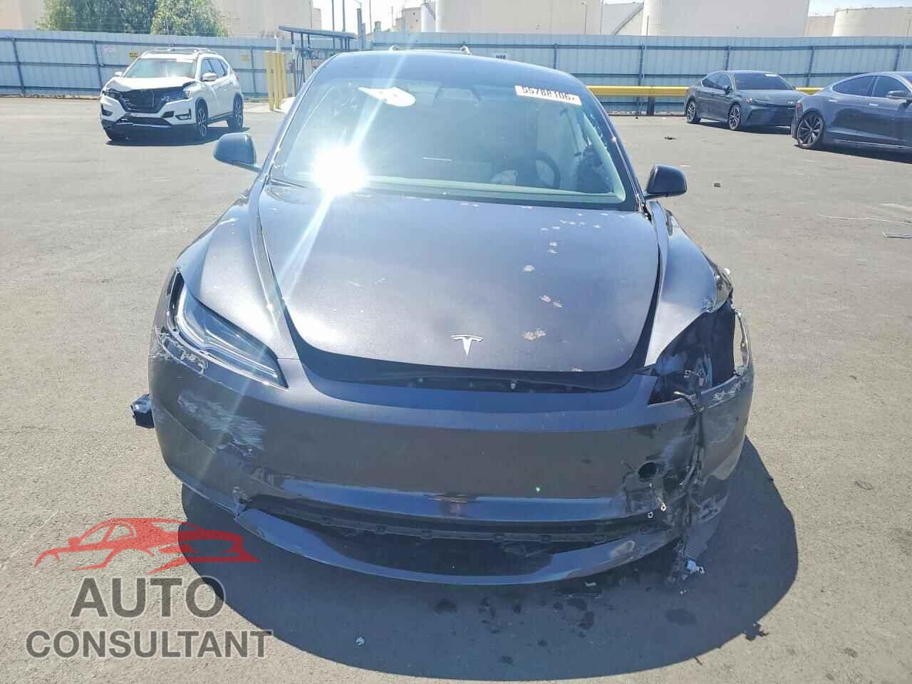 TESLA MODEL 3 2025 - 5YJ3E1EA5SF058518